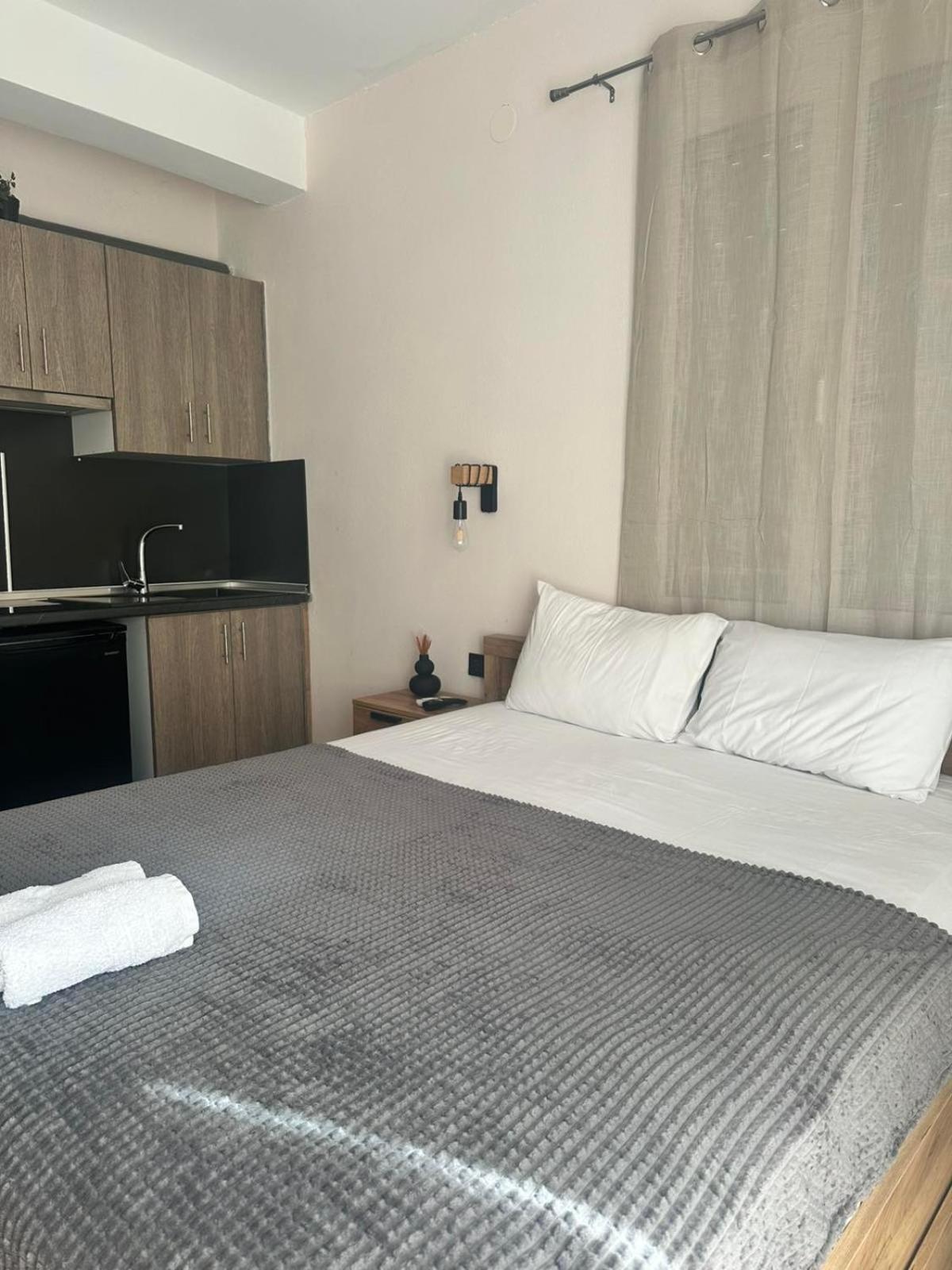 Zante Art De L'Eau Apartment Bagian luar foto