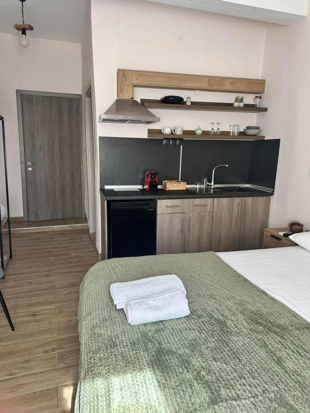 Zante Art De L'Eau Apartment Bagian luar foto